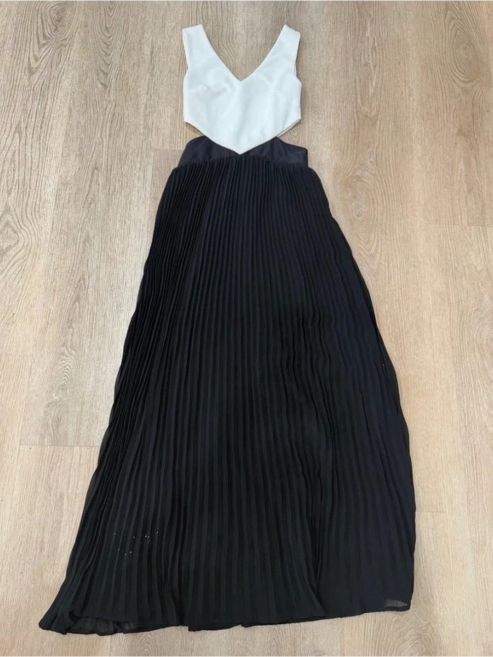 Double Zero Black Maxi Skirt with White V-Waist Panel- size small